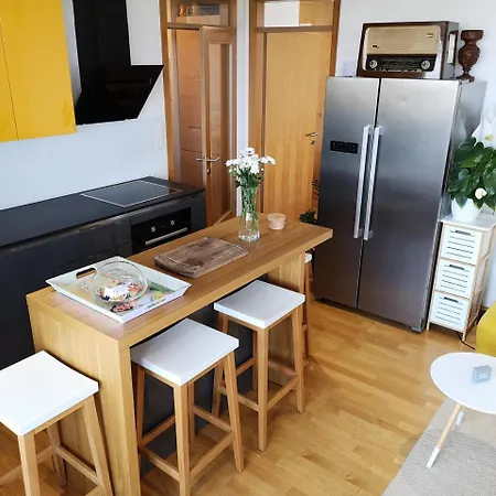 公寓 Embassy Terrace *